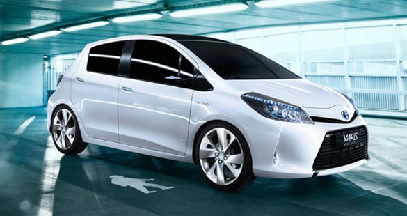 Toyota apresenta novos híbridos em Genebra