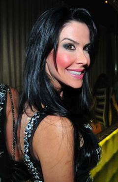 Verão no Club Posh – II