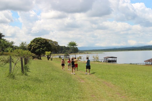 Caminhada ao redor do Broa Golf Resort (Foto: Marcos Garcia)