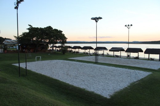 Quadras de Vôlei de Praia e Futebol de Areia (Foto: Marcos Garcia)