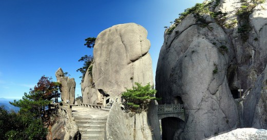 Huangshan by Kwong Yee Cheng