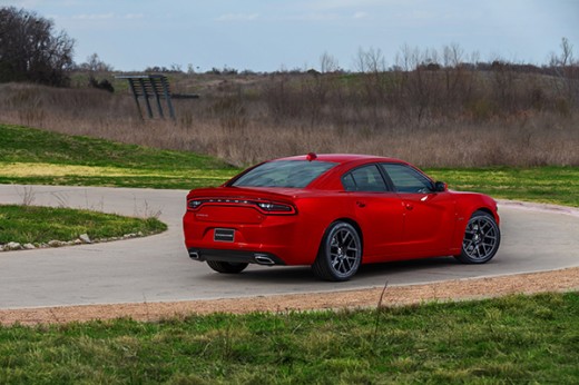 Dodge Charger 2015 (Foto: Divulgação)