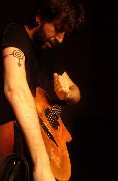Jon Gomm
