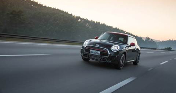 Novo MINI John Cooper Works