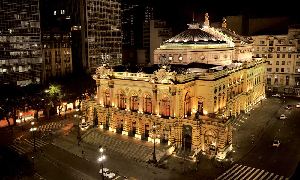 Orquestra Sinfônica Municipal e Coro Lírico apresentam Edvard Grieg e Mozart no palco do Municipal