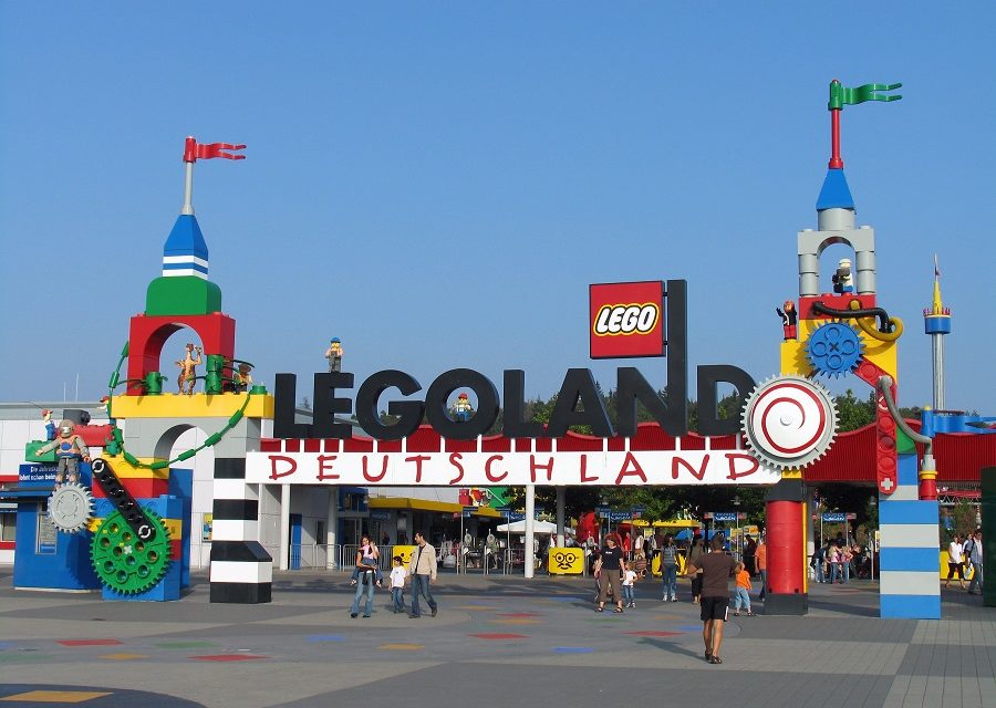 Na Alemanha, parques Legoland e Playmobil garantem diversão em família
